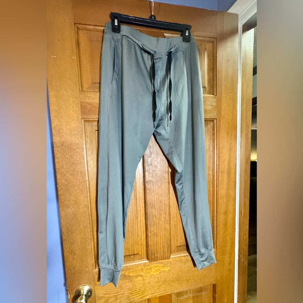 Born Primitive Men's Charcoal Joggers
